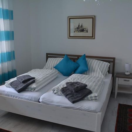 Haus 4 You Apartment Winden am See Bagian luar foto