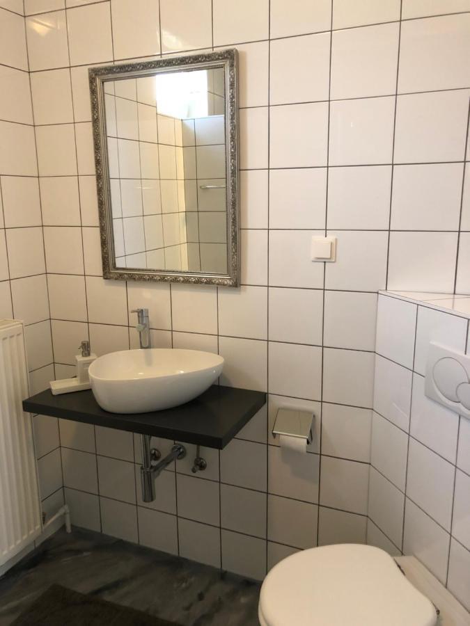 Haus 4 You Apartment Winden am See Bagian luar foto