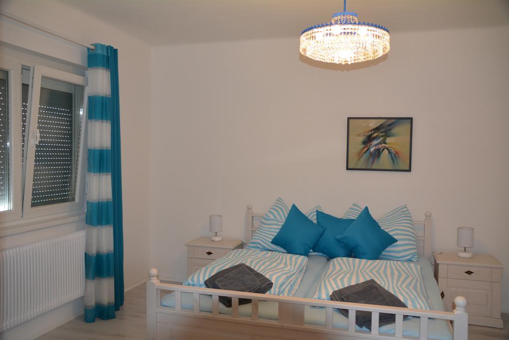 Haus 4 You Apartment Winden am See Bagian luar foto